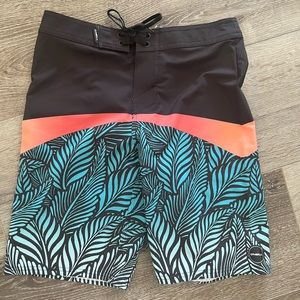 Boy’s O’Neil Hyperfreak Boardshorts New Size L